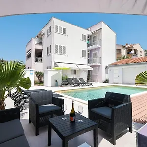Apartment Leona, Bibinje